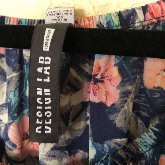 Design Lab blue floral off the shoulder 3/4 sleeve‎ romper size Small - Picture 6 of 8